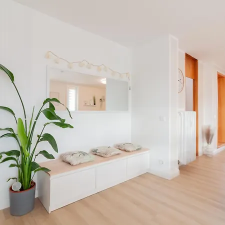 Njoy! Penthouse - Flughafen & Dachterrasse شقة